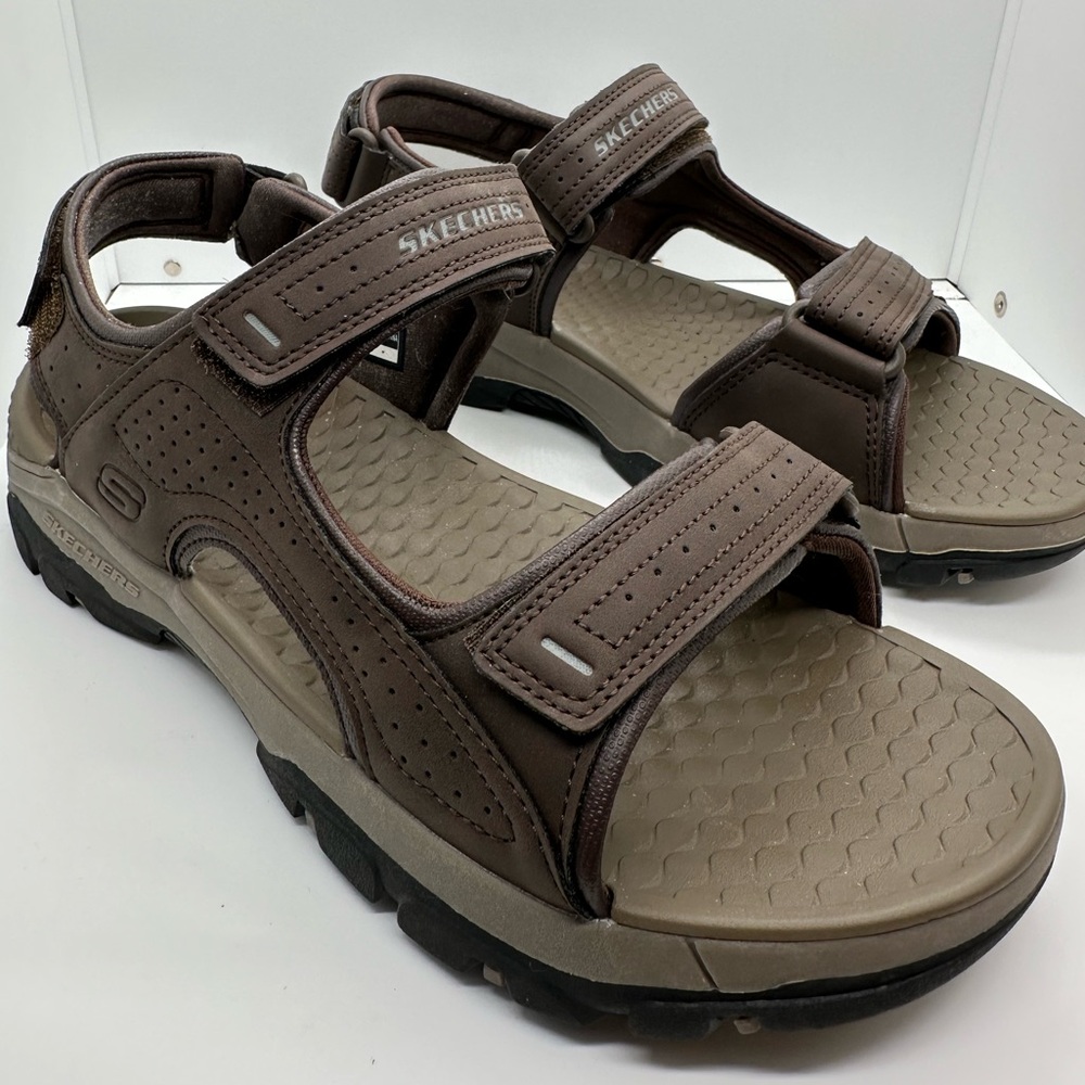 Skechers Men’s Relaxed Fit Tresmen Garo Chocolate Sandals #204105 Size 9 Wide